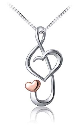this is an image of a musical note pendant for teenage girls. 
