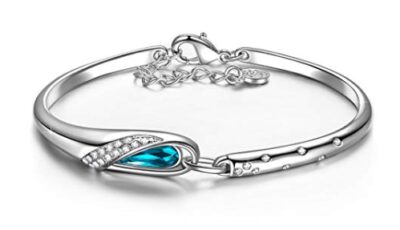 This is an image of a Cinderella inspired bracelet. 