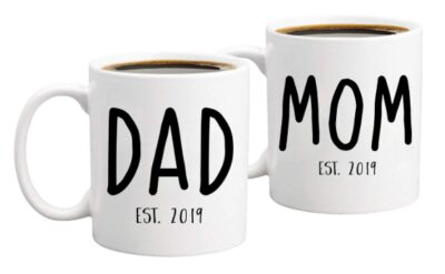 this is an image of a 11-ounce coffee mug set for new parents. 