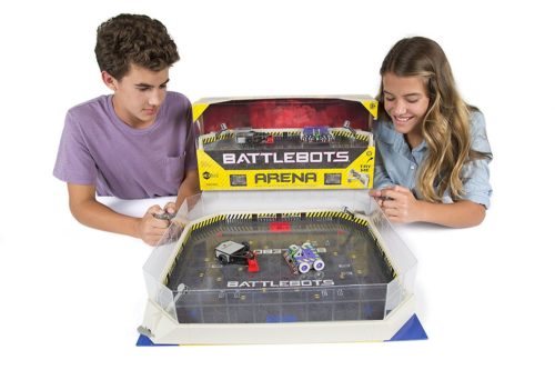 2 kids playing BattleBots Arena toy game
