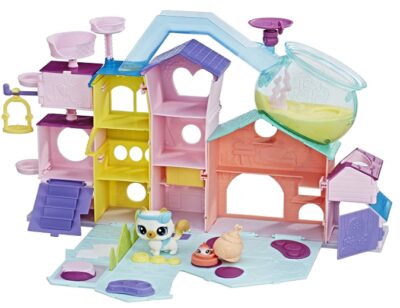 this is an image of a spacious playset with room for 30 pet toys for kids. 