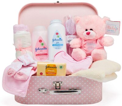 This is an image of newborn baby gift set in pink color