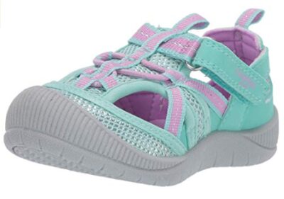 this is an image of a infant and toddler sandals for little girls.