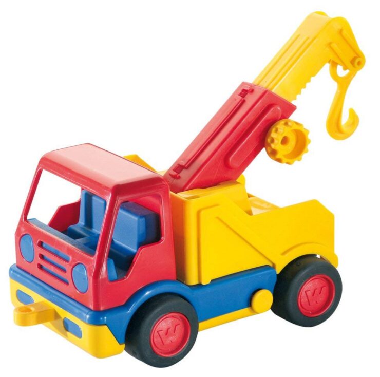 this is an image of a Wader Basics Tow Truck