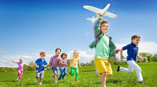 kids playing Outdoor games