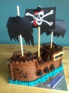 pirate cake with skull flag