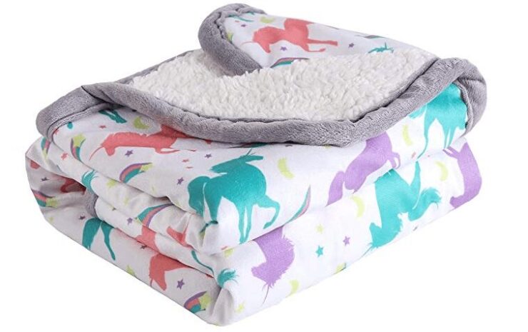 Soft unicorn blanket for baby