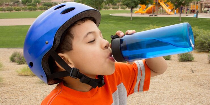 kid drinking water